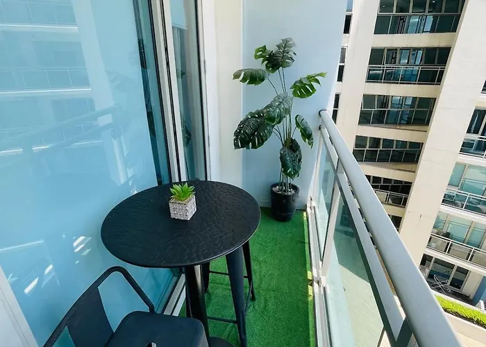 Ecn And Staycation By Azure Apartamento